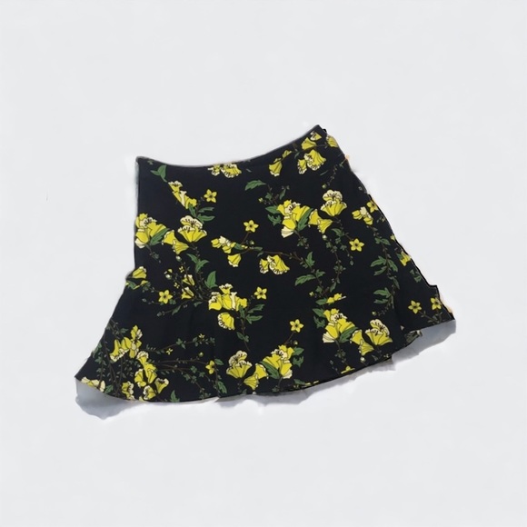 WWW Paneled Ruffle Mini Skirt Yellow Floral Print over Black Sz 10 NWOT!! - Picture 5 of 8